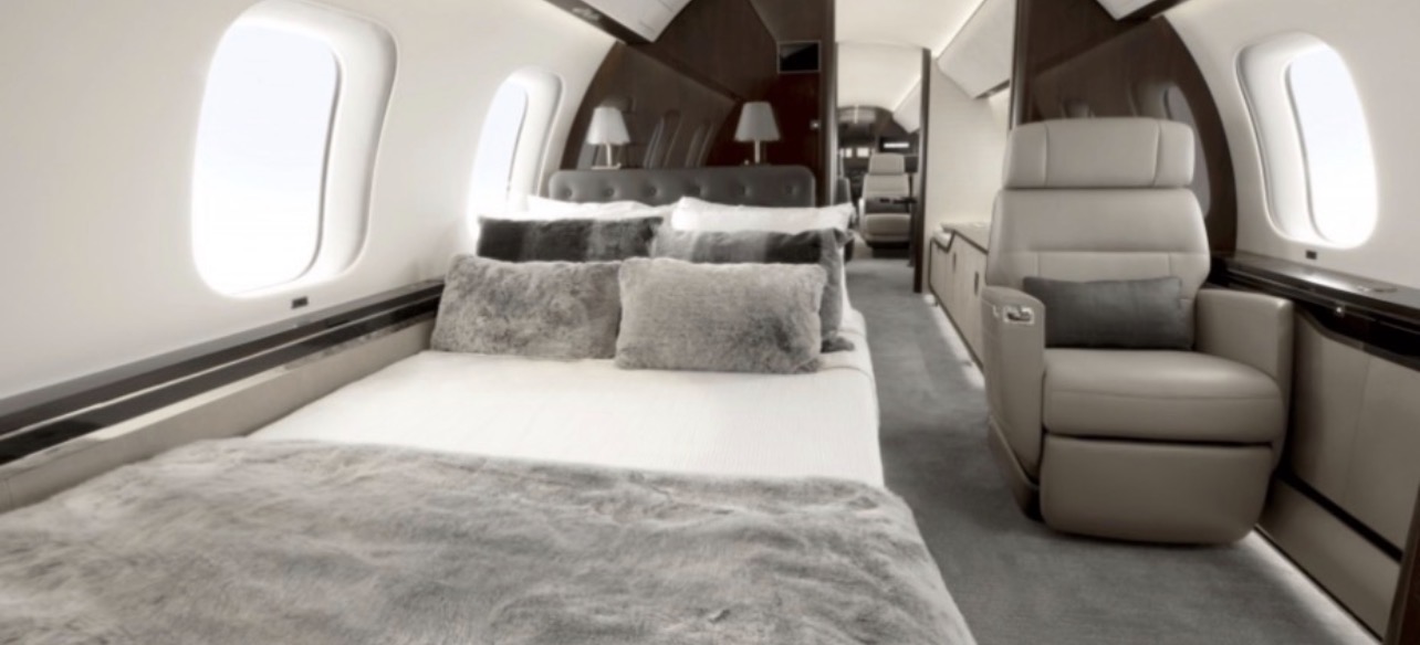 Cabine lounge d'un jet privé